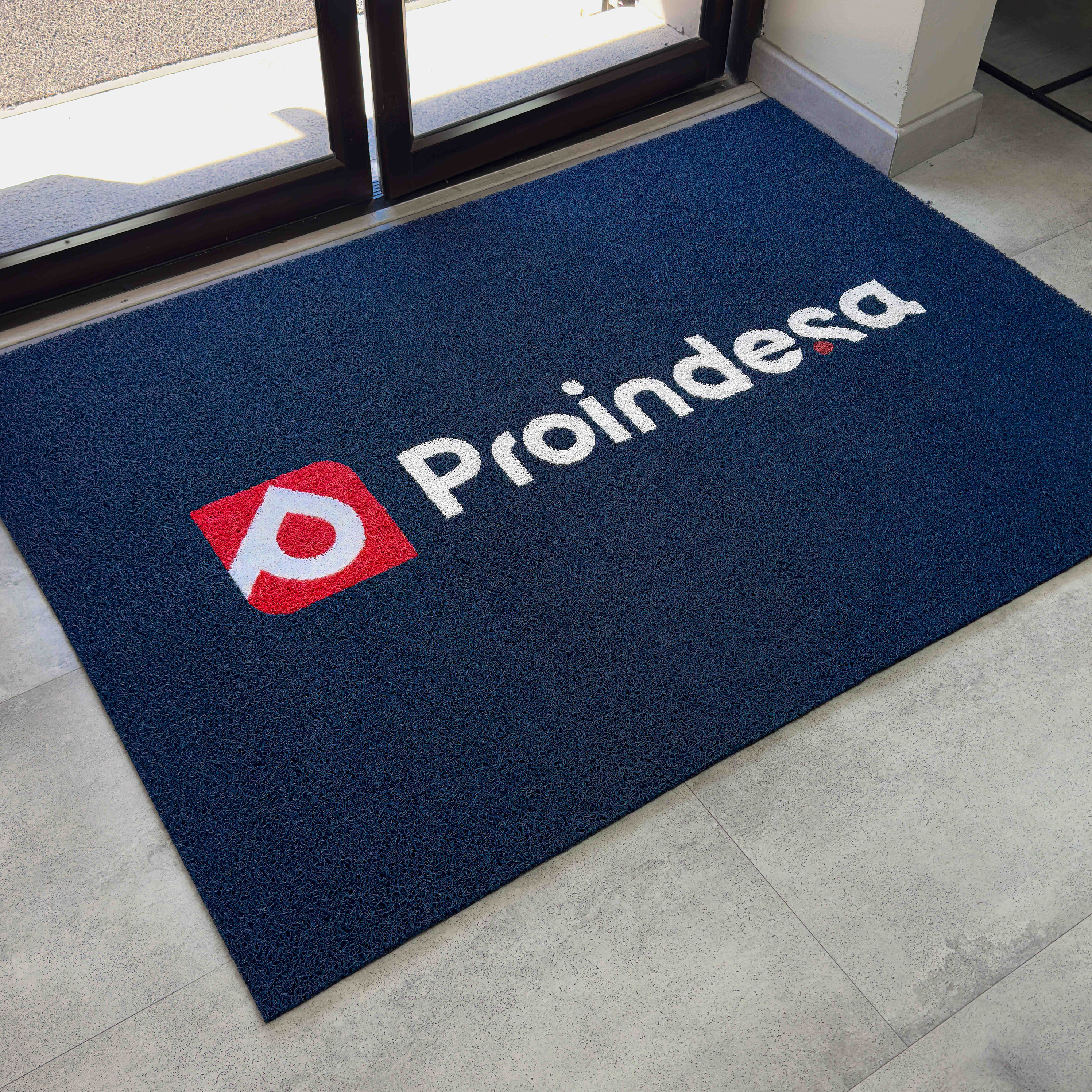 Alfombras Personalizadas con Logo para Empresas Marca Sttera 